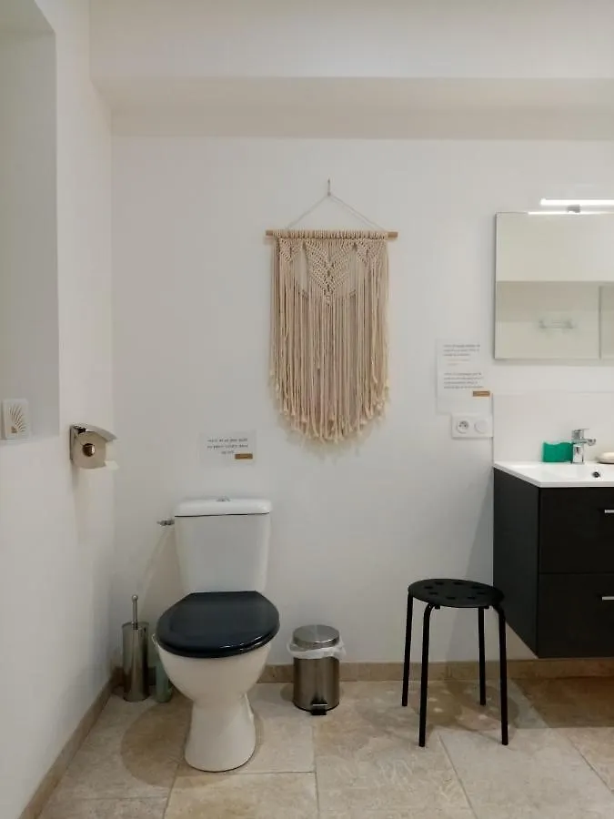 La Gurlanne Bed & Breakfast Lasseran 0*,  France