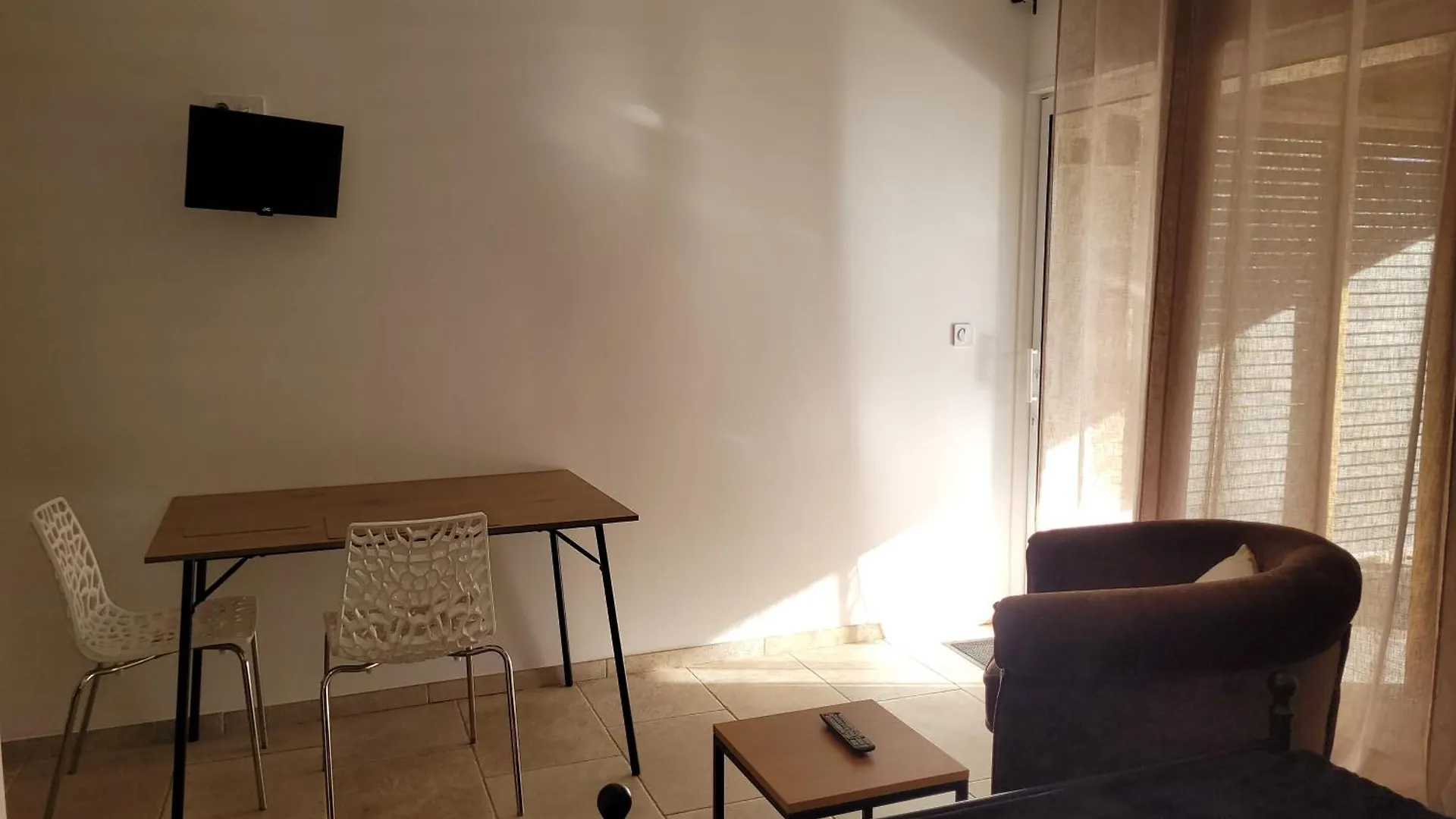 La Gurlanne Bed & Breakfast Lasseran