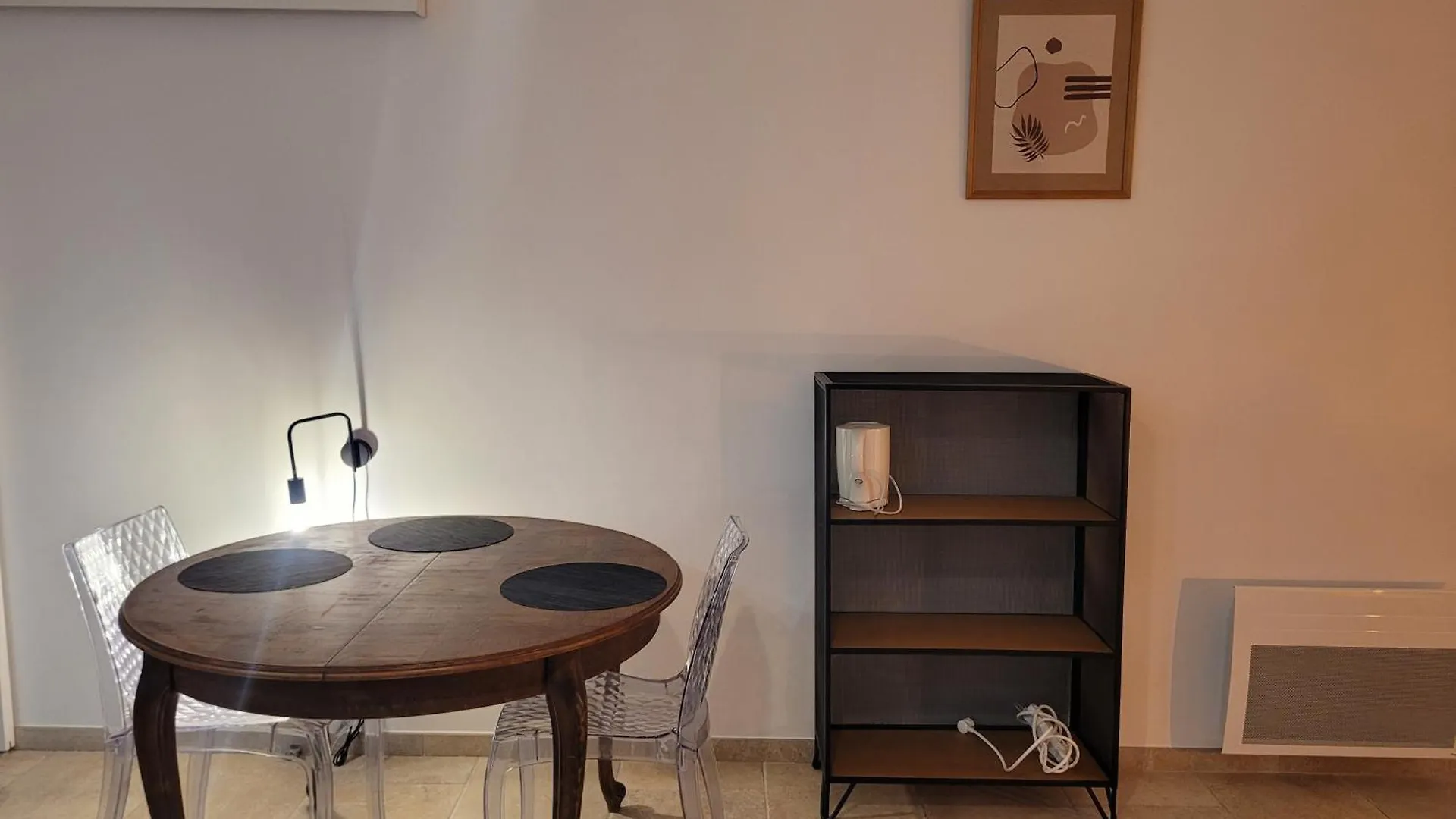 مبيت وإفطار Lasséran La Gurlanne